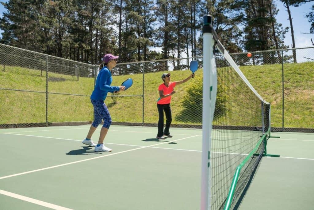What Is The Double Bounce Rule In Pickleball? Rule Pickleball